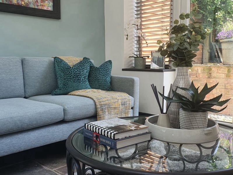 staging furniture rental